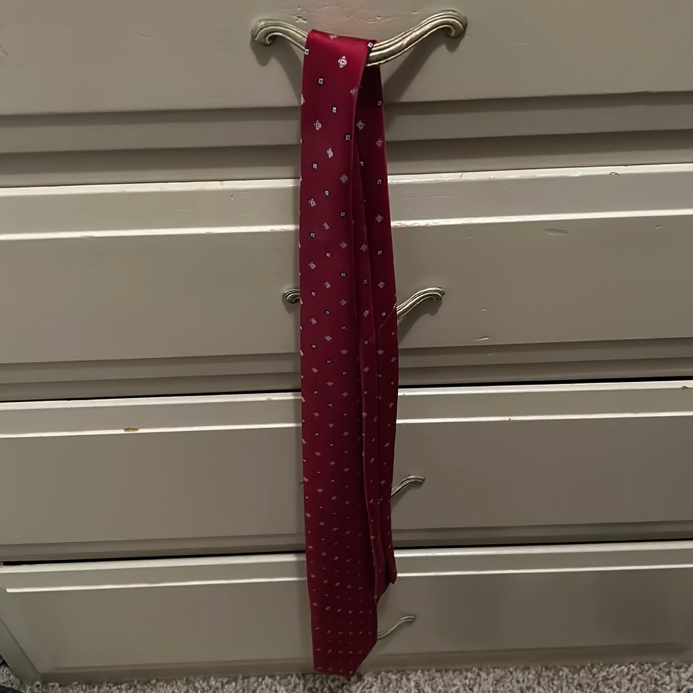 Silk tie
